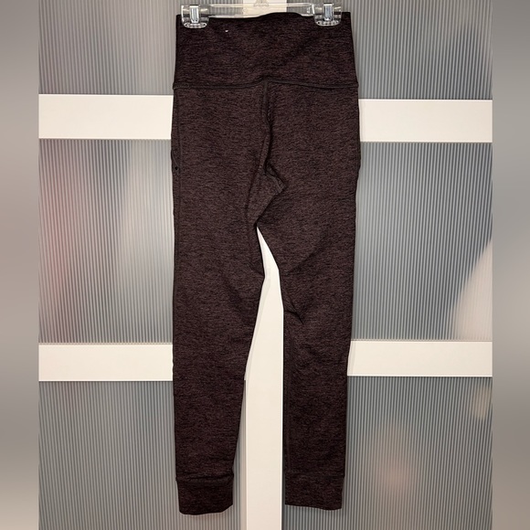 Women’s Size S Jogger Style Leggings with Pockets - Picture 6 of 6